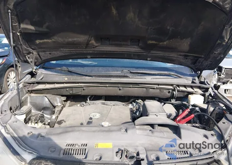 2018 Toyota Highlander Le z USA, uszkodzony, nr VIN 5TDBZRFH9JS889802